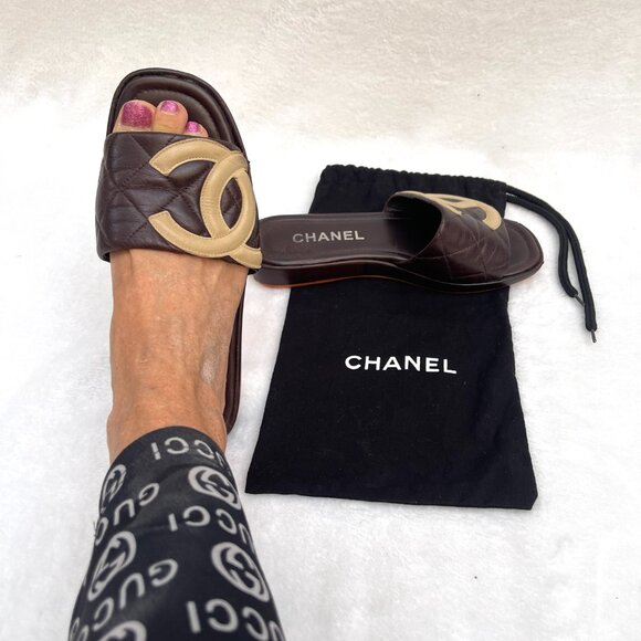 Auc Chanel Cambon Quilted Slides with Beige Interlocking CC in Brown IT 36 - Picture 9 of 10
